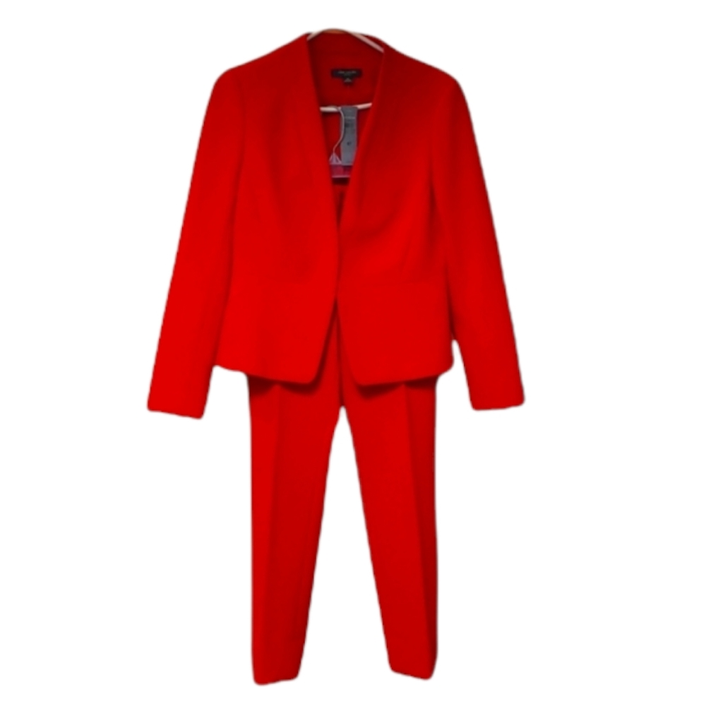 Red Coat 8P and Pants 4P - Picture 1 of 7